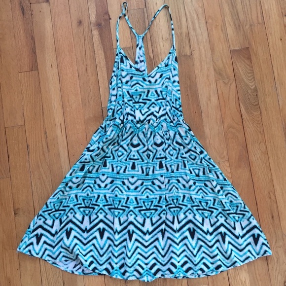 Forever 21 Dresses & Skirts - Forever 21 Lightweight Summer Dress Sz S